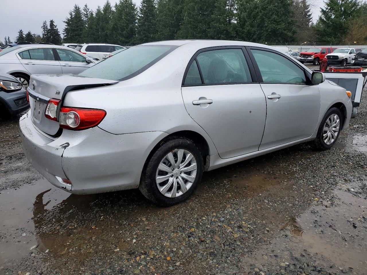 2012 TOYOTA COROLLA BASE photo 3