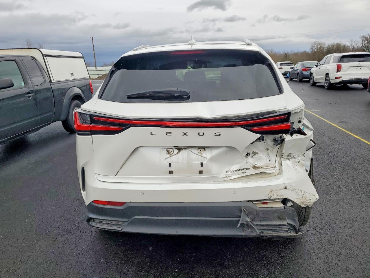 2022 LEXUS NX 350H photo 6