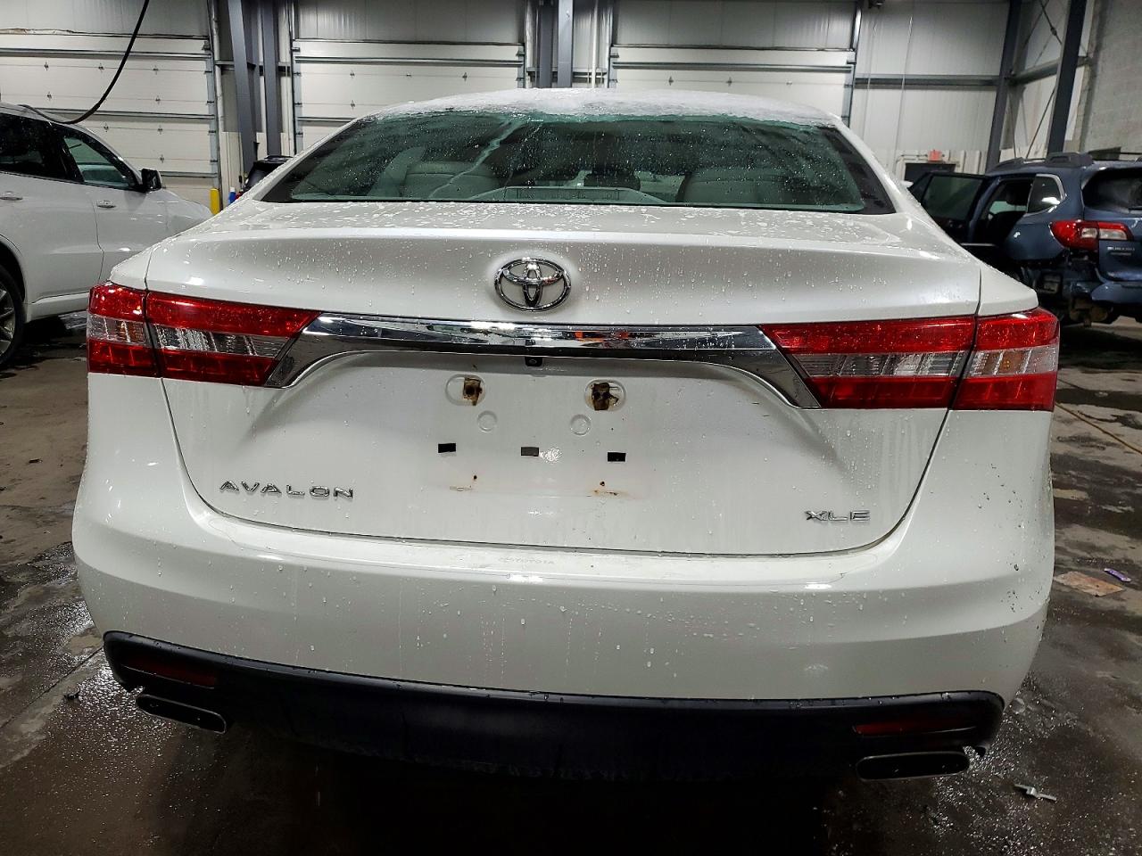 2013 TOYOTA AVALON BASE photo 6