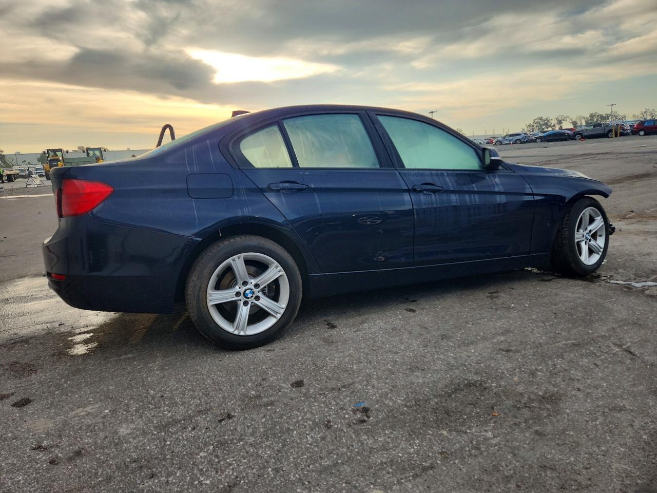 2013 BMW 328 I photo 3