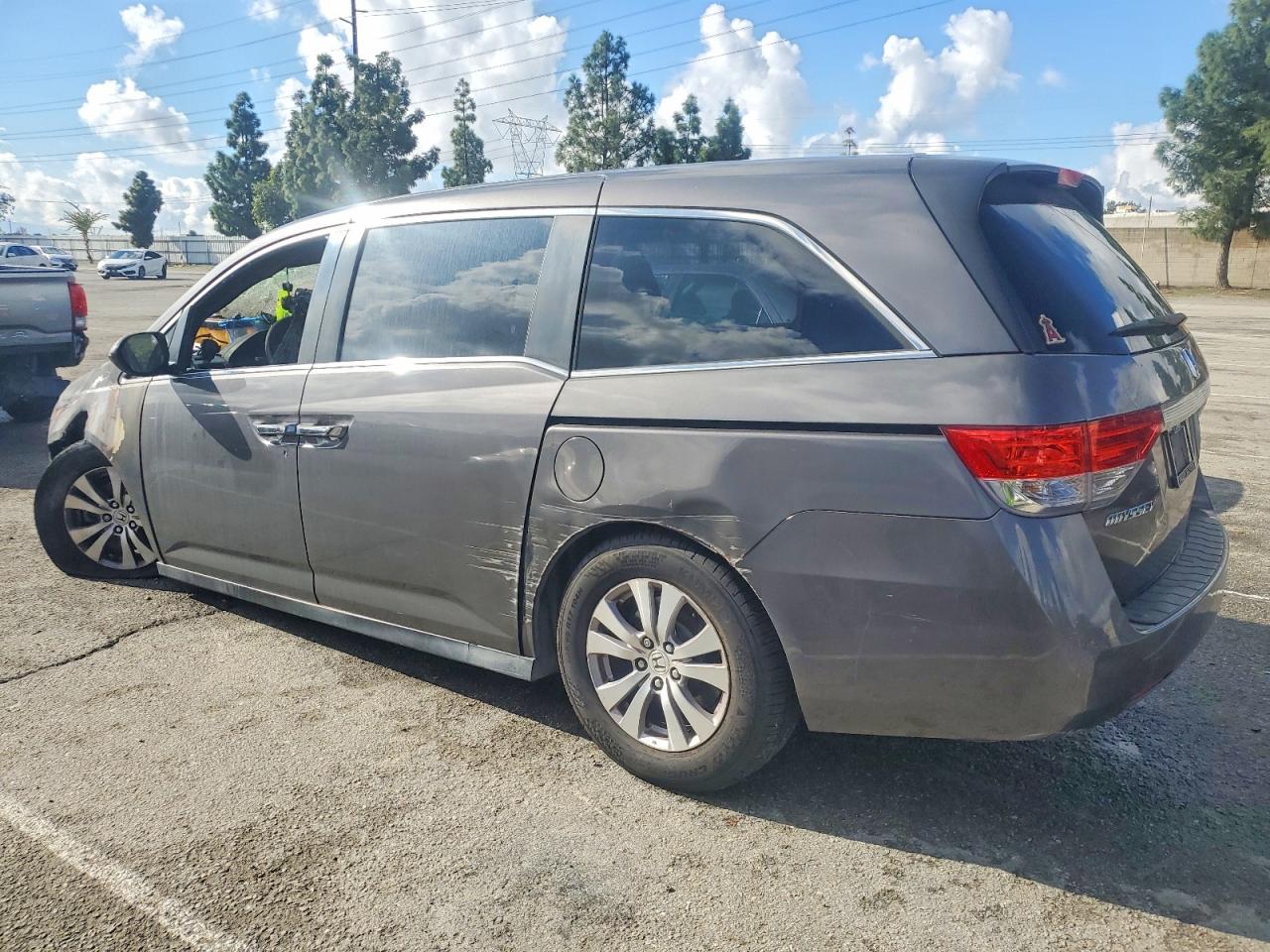 2014 HONDA ODYSSEY EXL photo 2