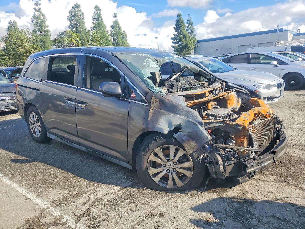 2014 HONDA ODYSSEY EXL photo 4