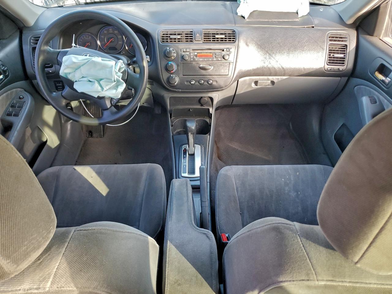2004 HONDA CIVIC LX photo 8