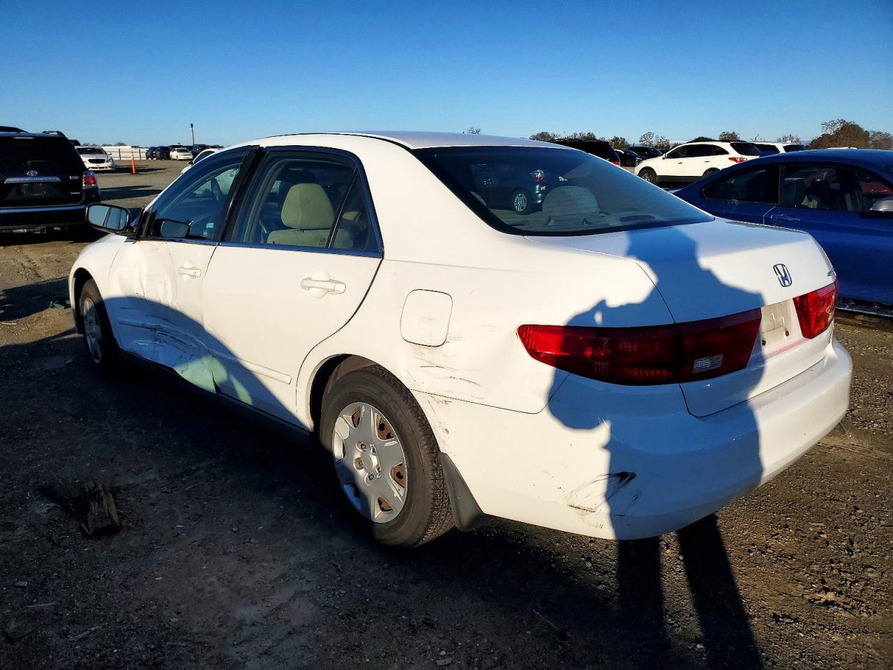 2005 HONDA ACCORD LX photo 2