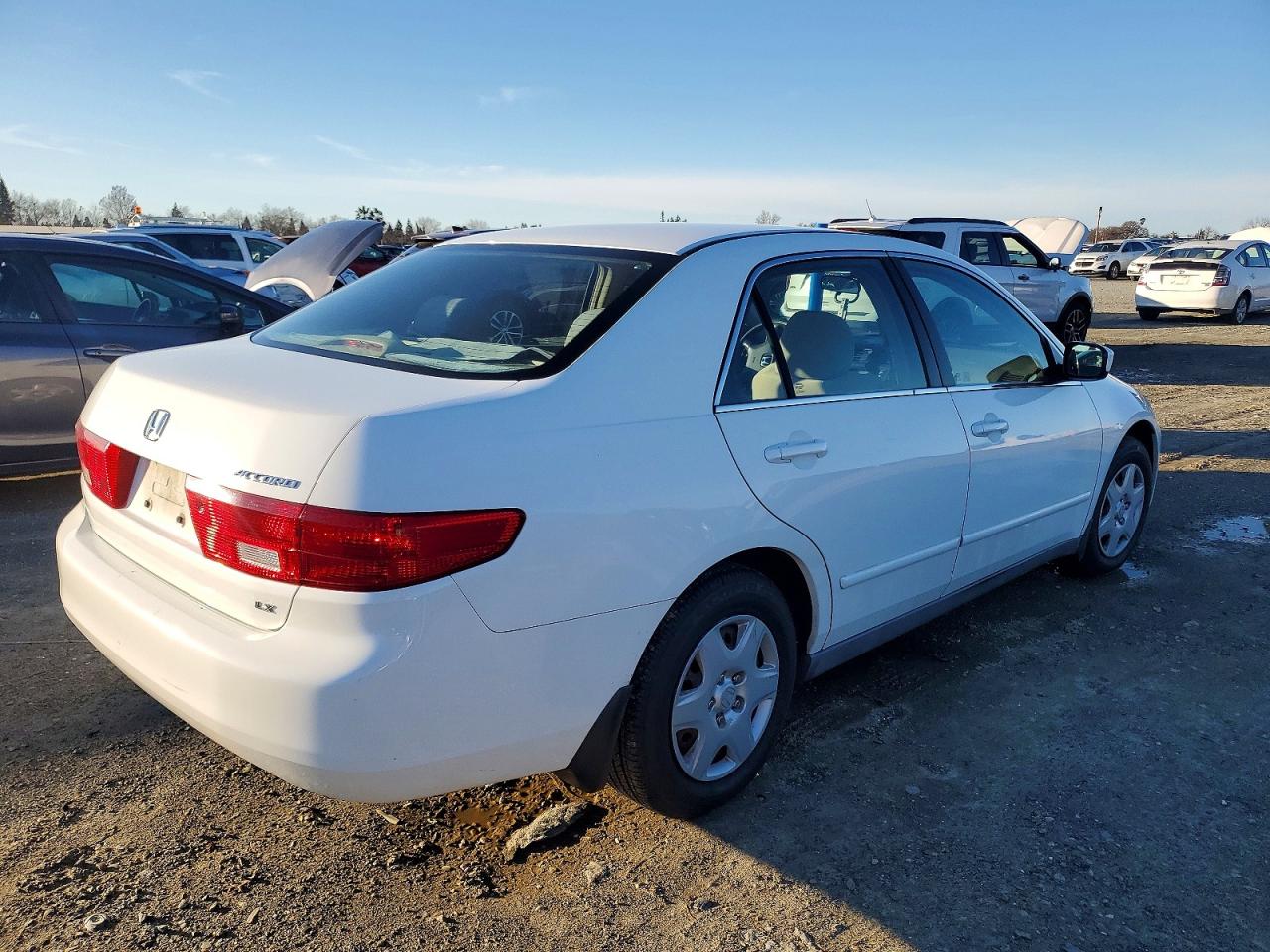2005 HONDA ACCORD LX photo 3