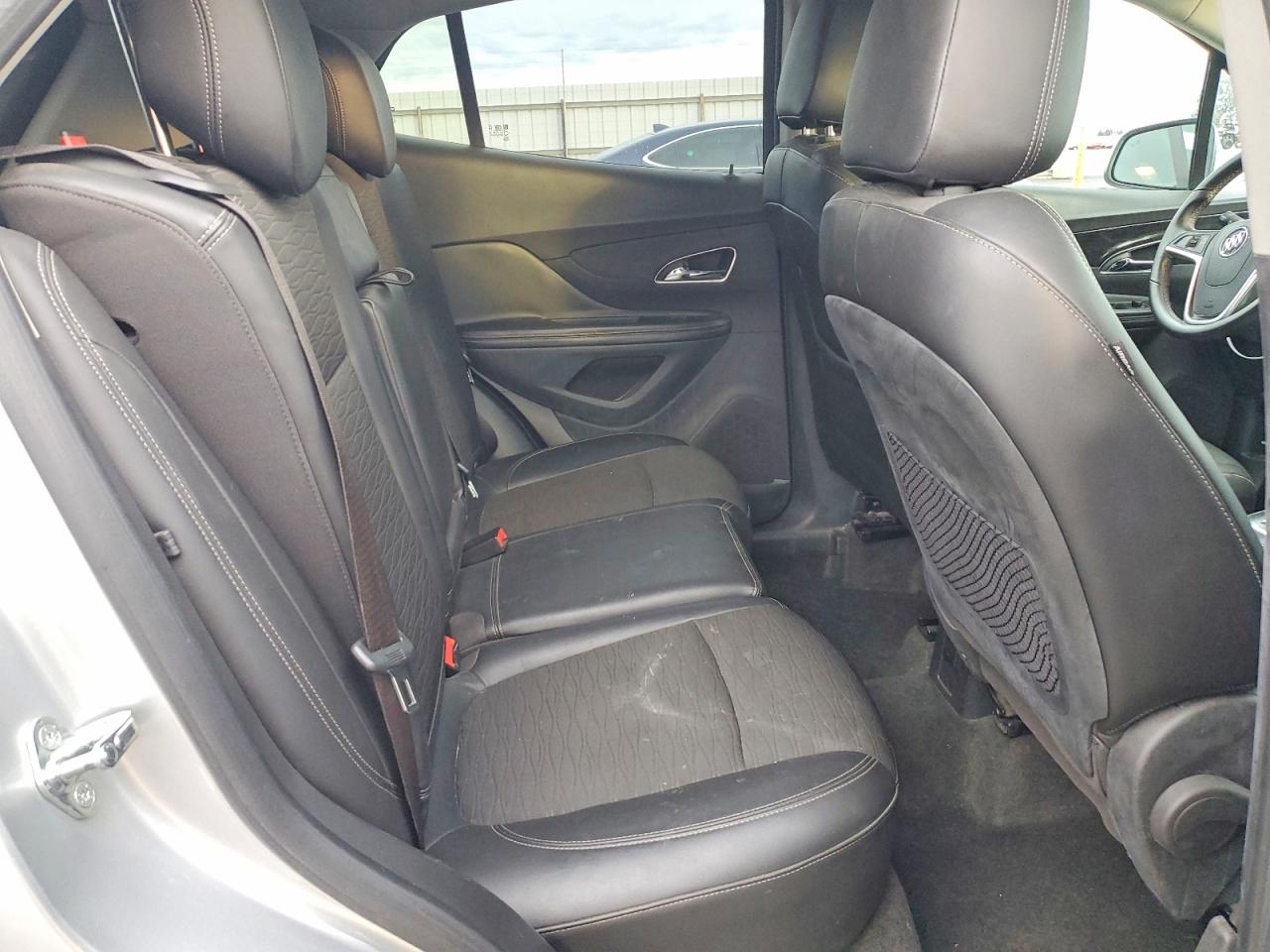 2015 BUICK ENCORE CONVENIENCE photo 11