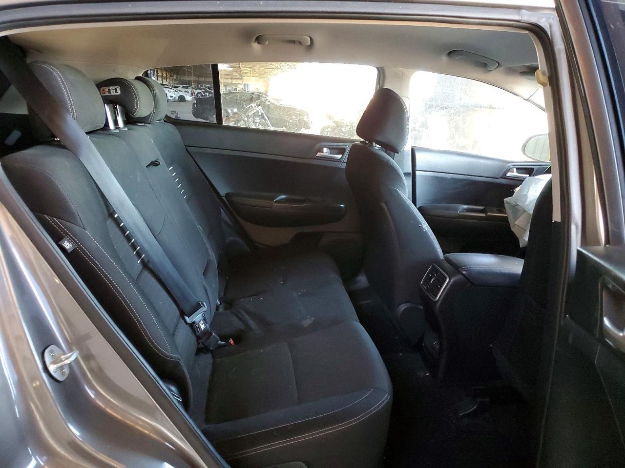 2018 KIA SPORTAGE LX photo 10