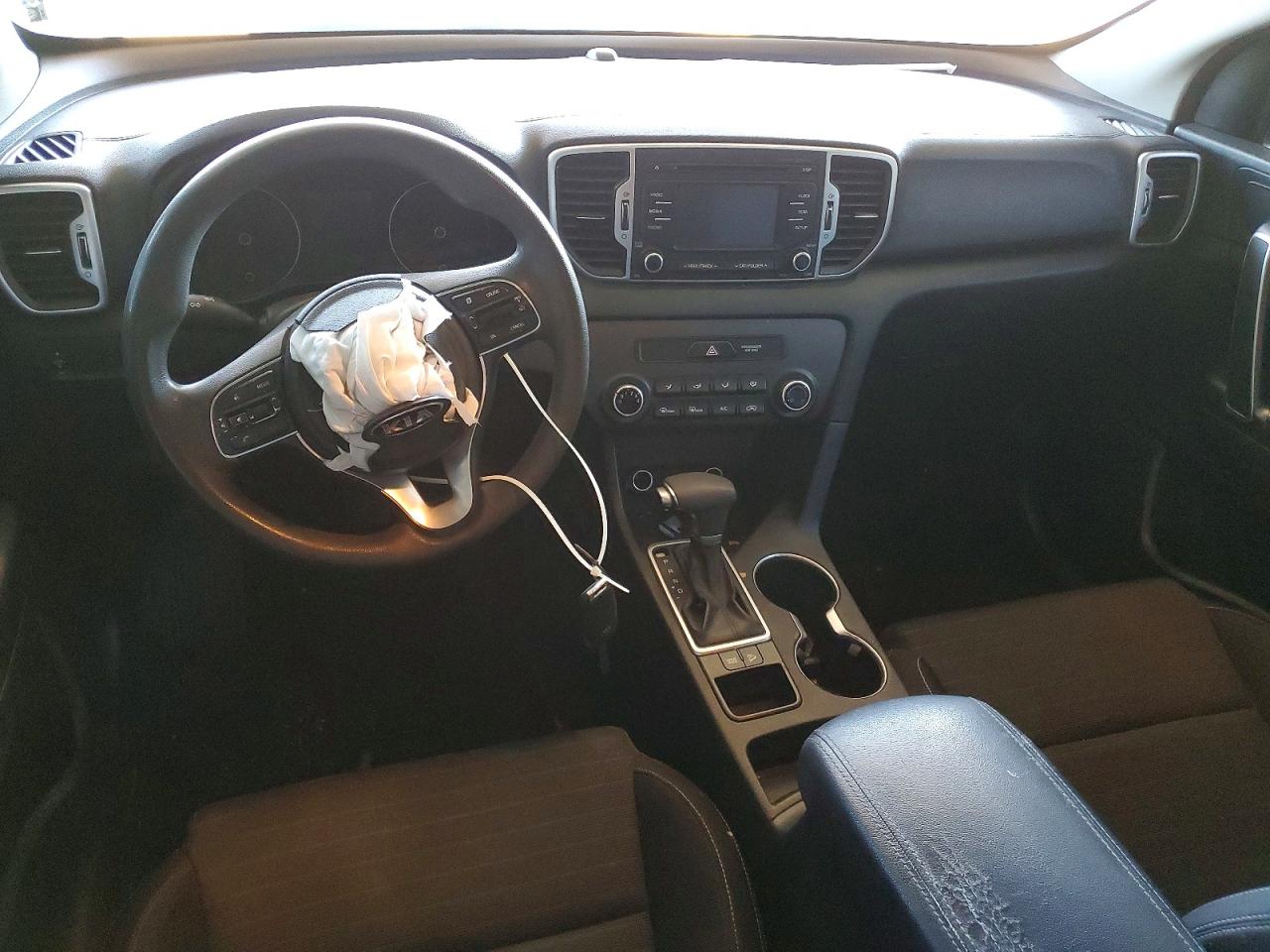 2018 KIA SPORTAGE LX photo 8