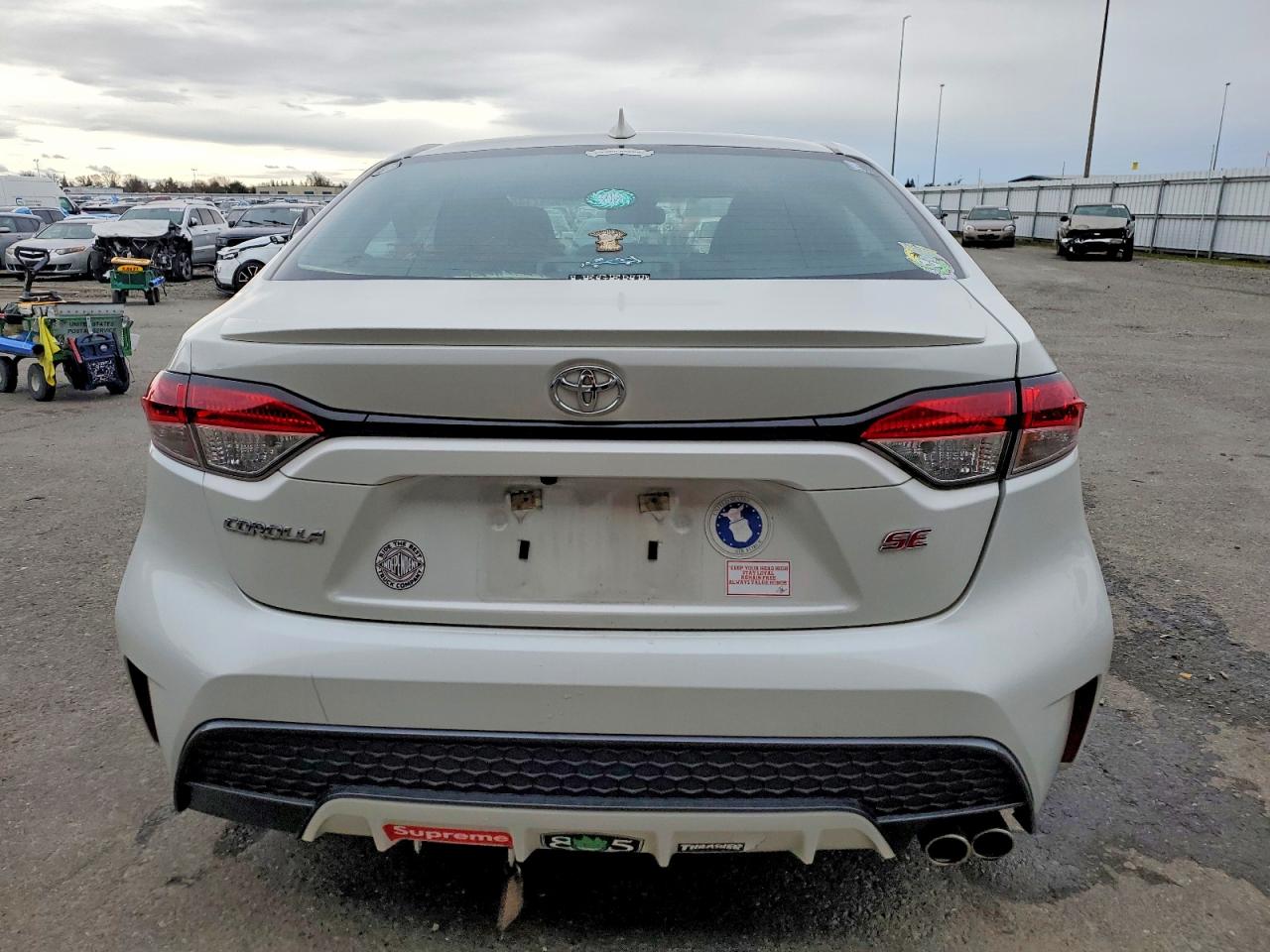 2020 TOYOTA COROLLA SE photo 6