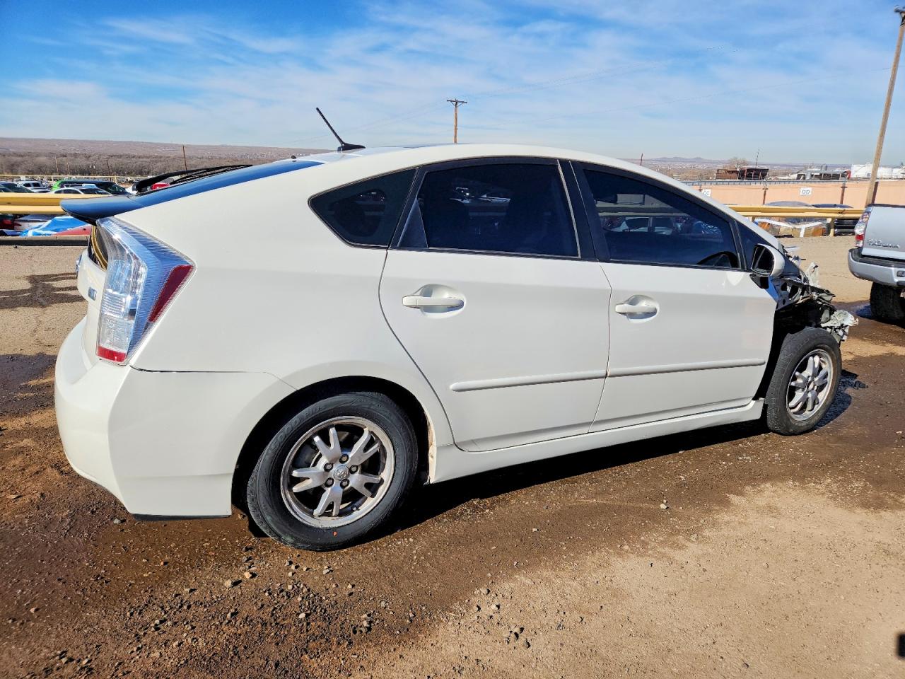 2010 TOYOTA PRIUS photo 3