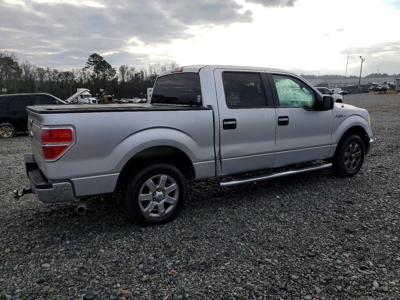 2013 FORD F150 SUPERCREW photo 3
