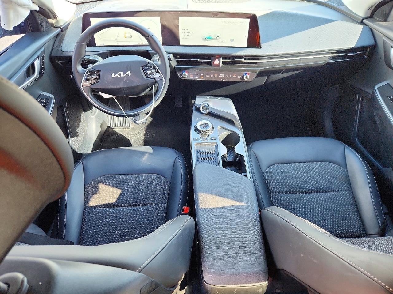2024 KIA EV6 LIGHT photo 8