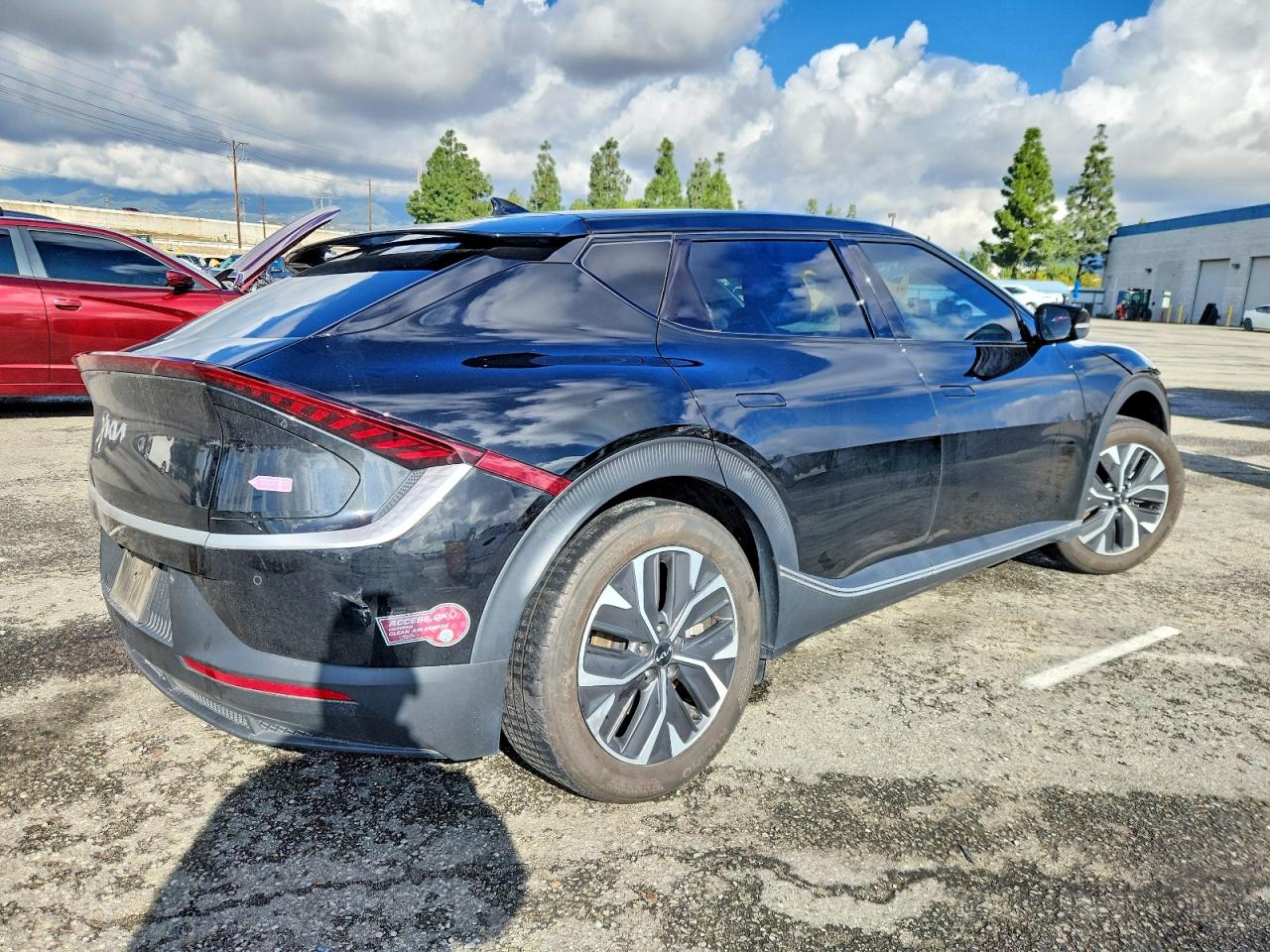 2024 KIA EV6 LIGHT photo 3
