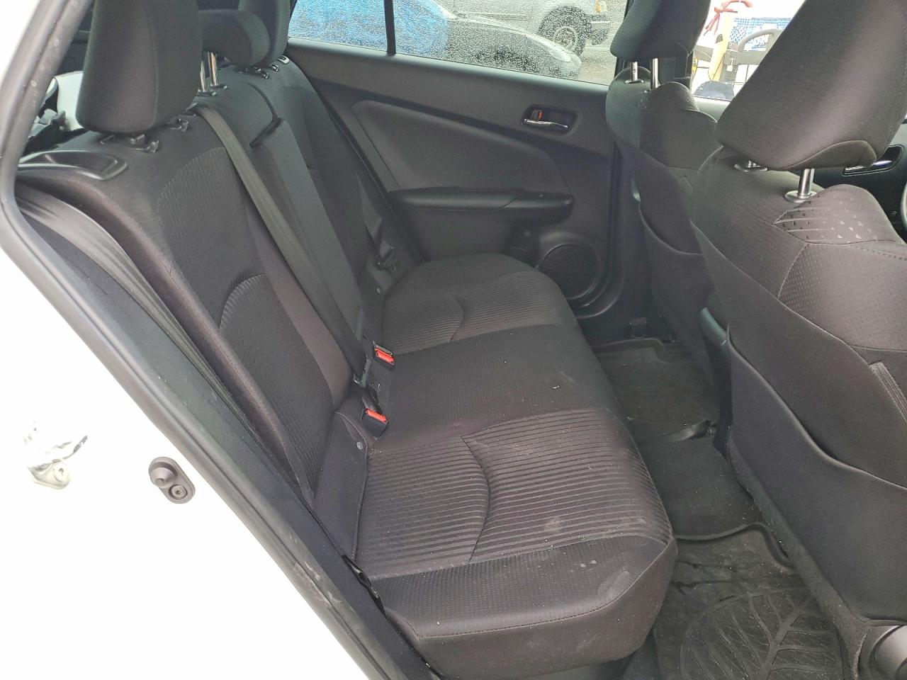 2018 TOYOTA PRIUS photo 19