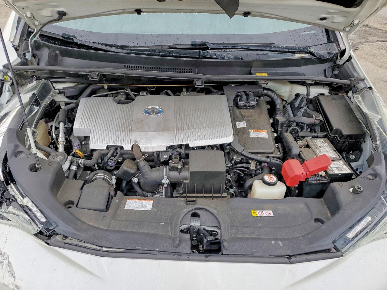 2018 TOYOTA PRIUS photo 21