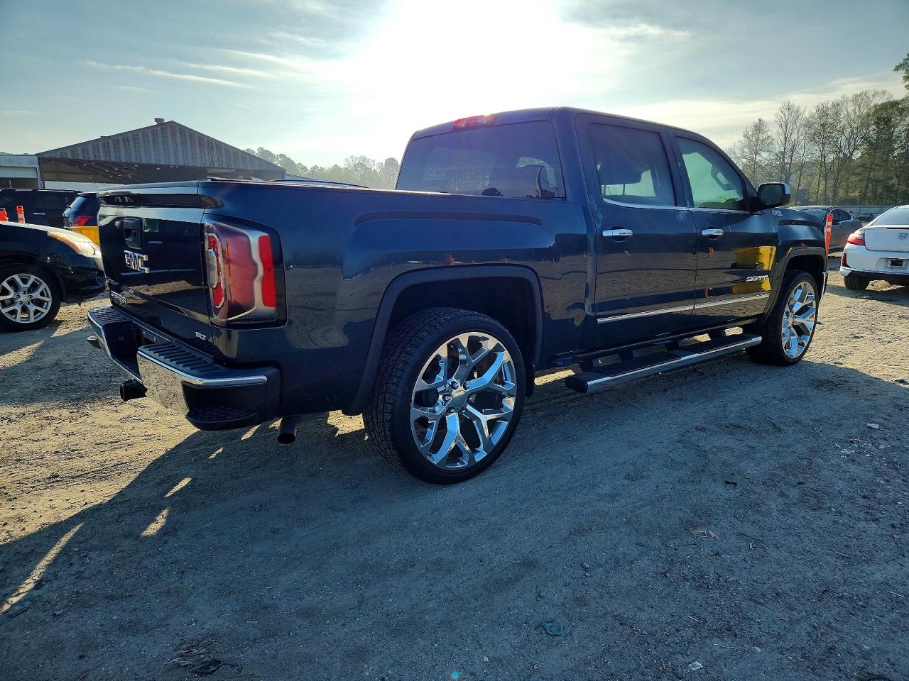 2017 GMC SIERRA photo 3