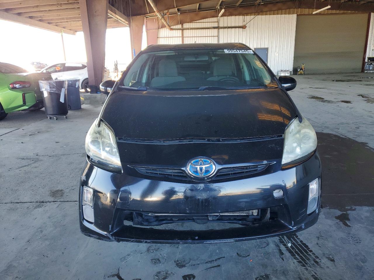 2010 TOYOTA PRIUS photo 5