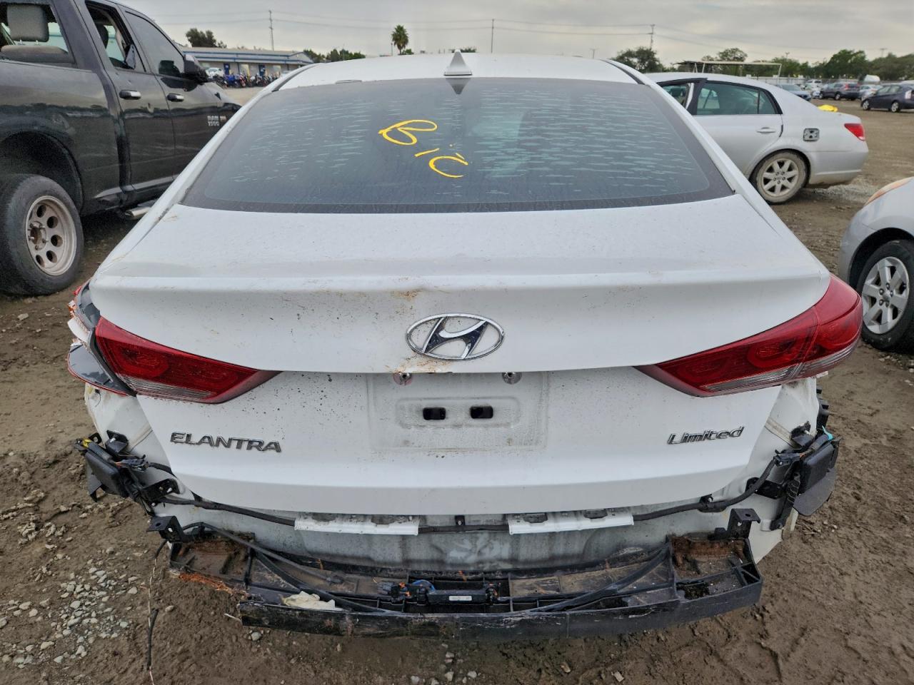 2017 HYUNDAI ELANTRA SE photo 16