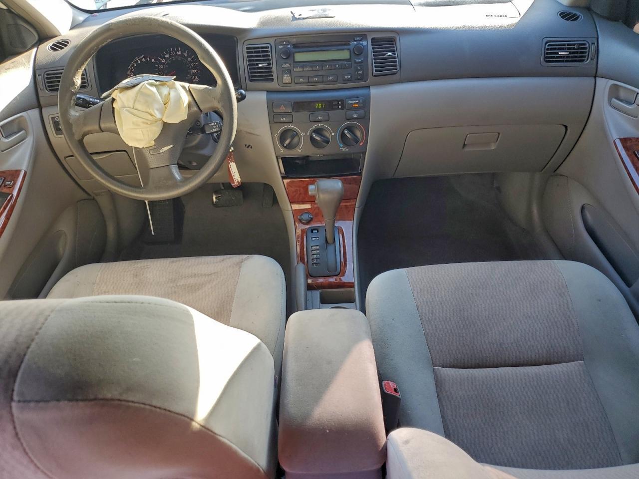 2006 TOYOTA COROLLA CE photo 8