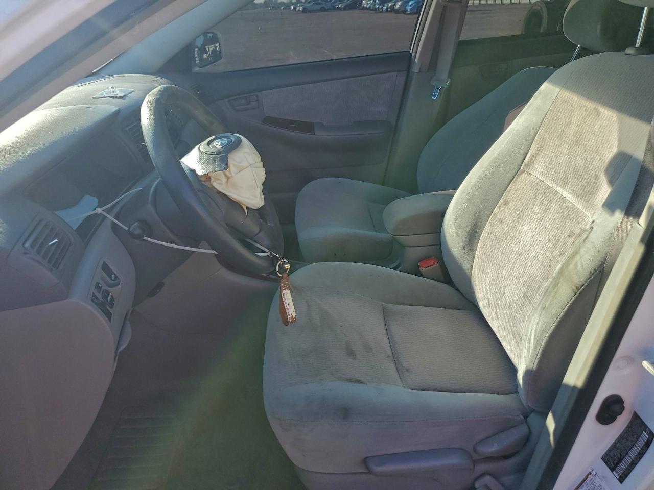 2006 TOYOTA COROLLA CE photo 7