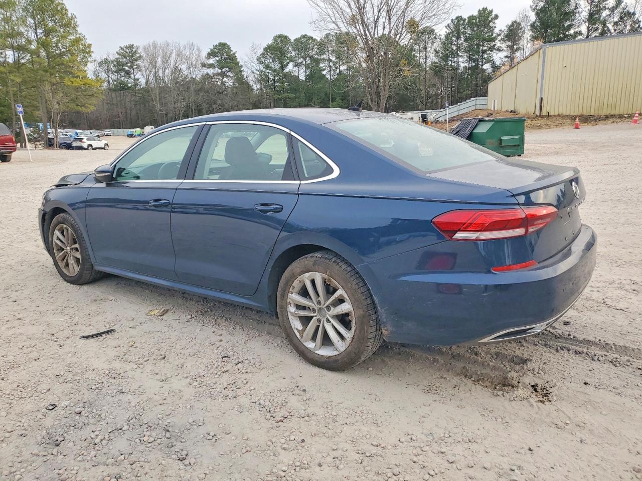 2020 VOLKSWAGEN PASSAT SE photo 2