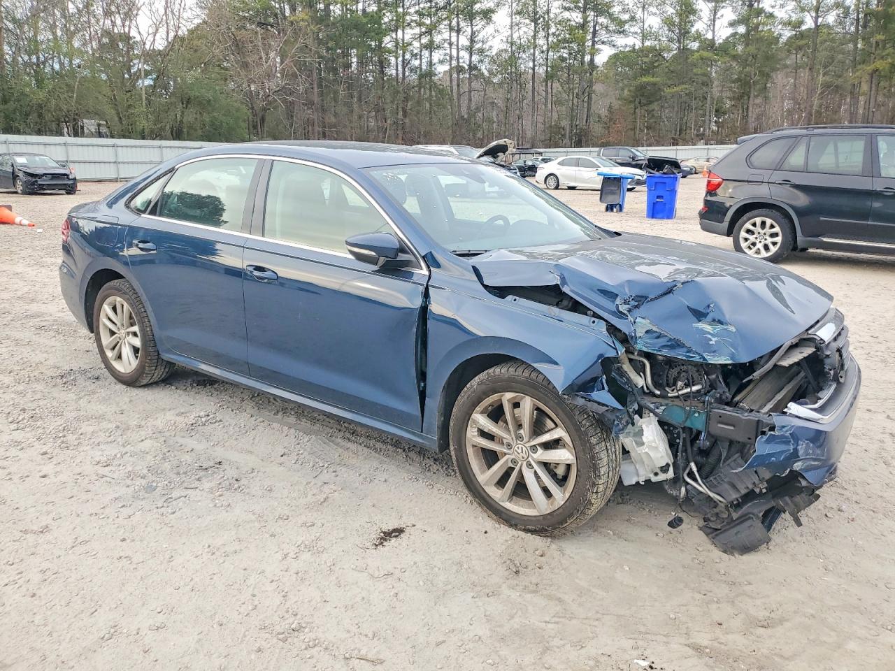 2020 VOLKSWAGEN PASSAT SE photo 4