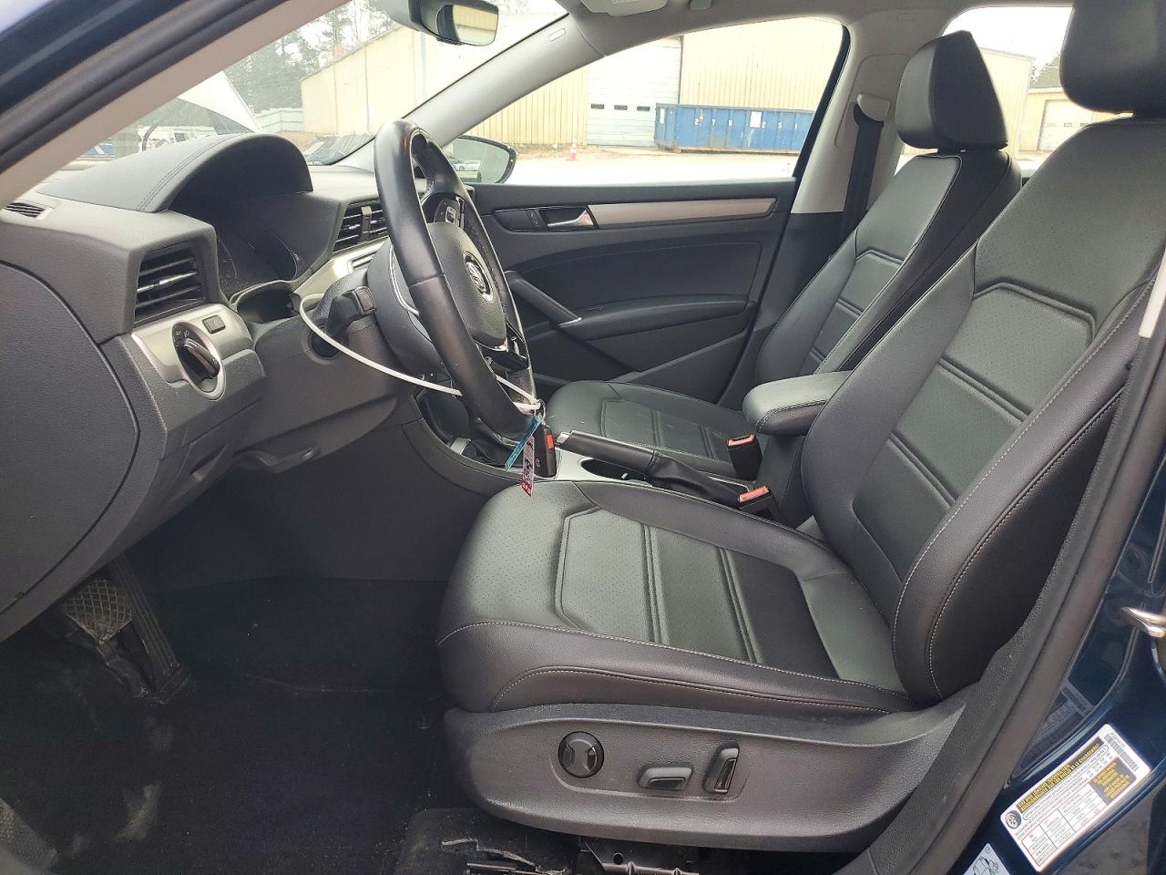 2020 VOLKSWAGEN PASSAT SE photo 7