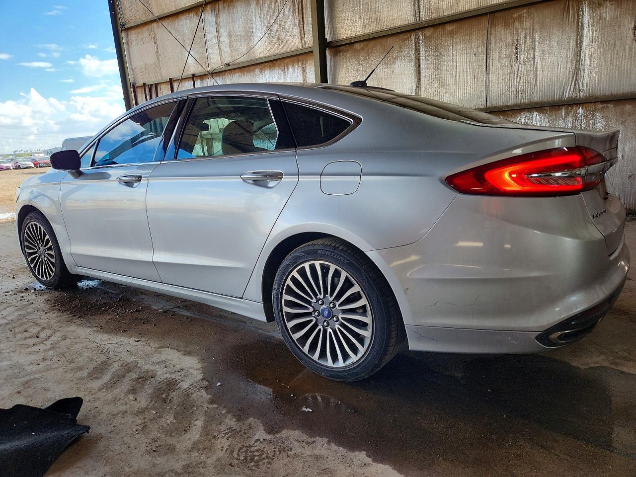 2017 FORD FUSION SE photo 2