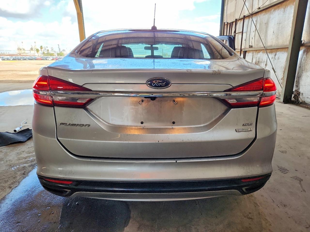 2017 FORD FUSION SE photo 6