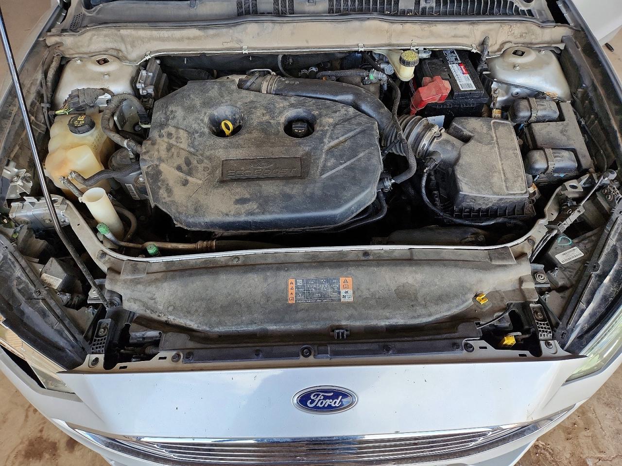 2017 FORD FUSION SE photo 11