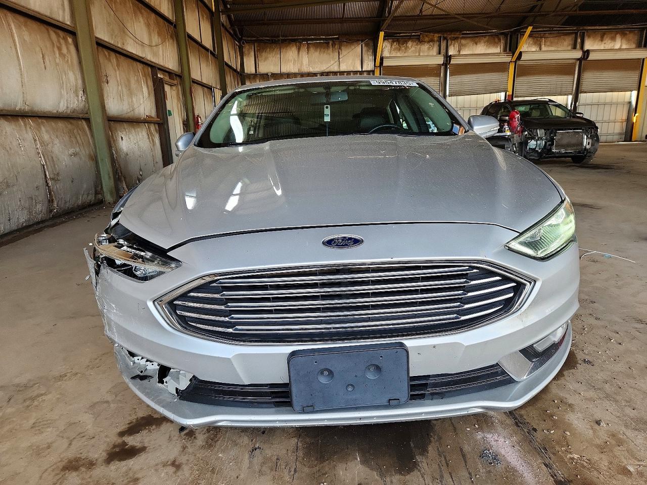 2017 FORD FUSION SE photo 5
