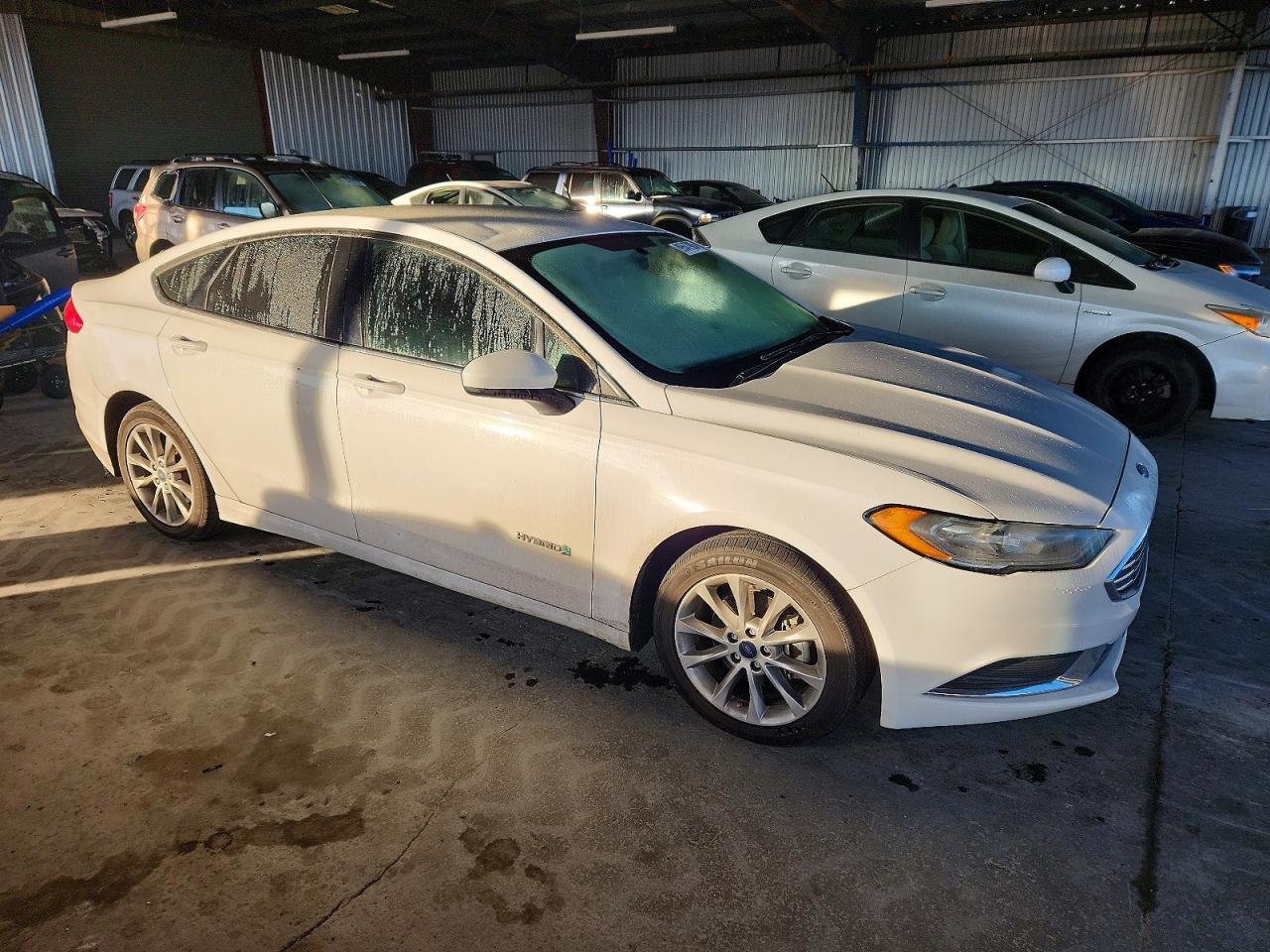 2017 FORD FUSION SE HYBRID photo 4