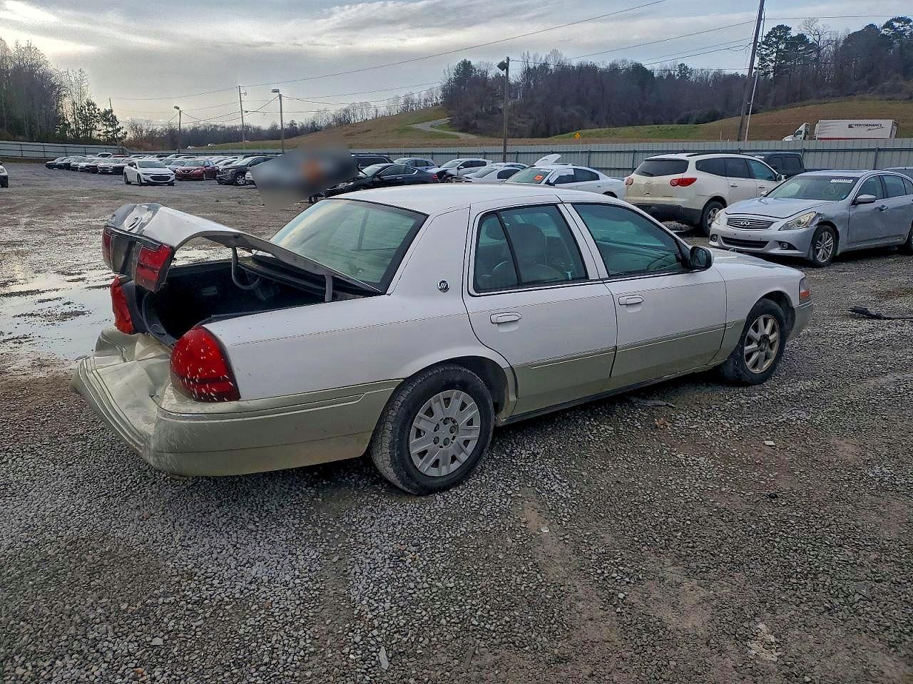 2004 MERCURY GRAND MARQUIS GS photo 3