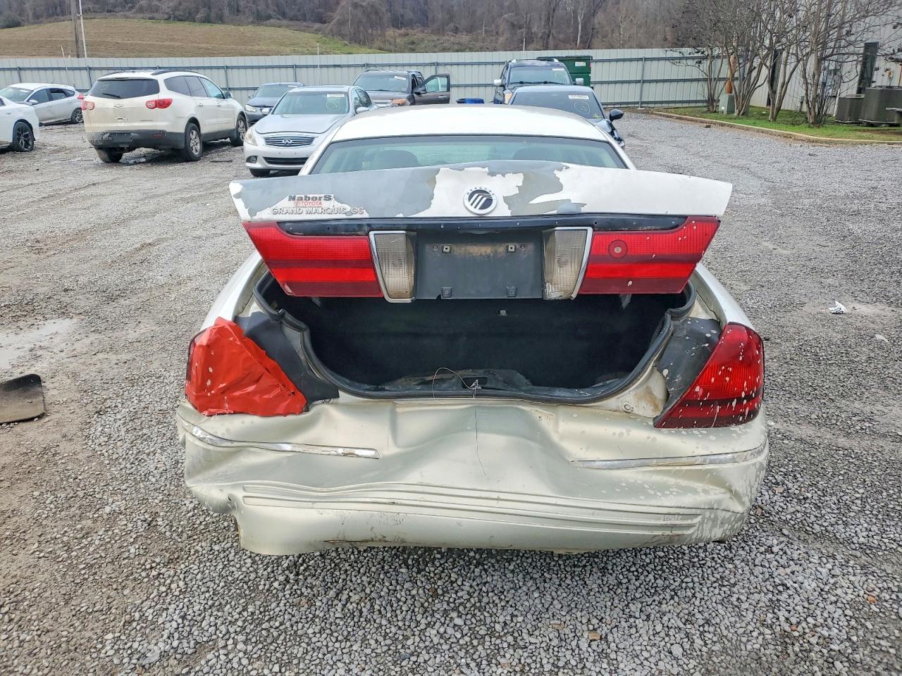 2004 MERCURY GRAND MARQUIS GS photo 6