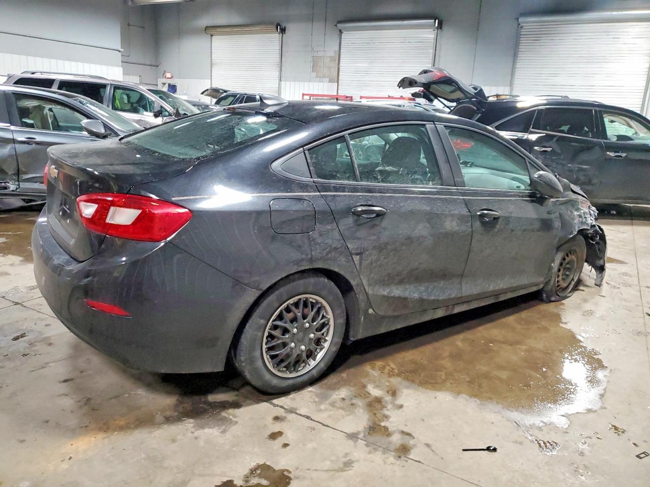 2017 CHEVROLET CRUZE LS photo 3