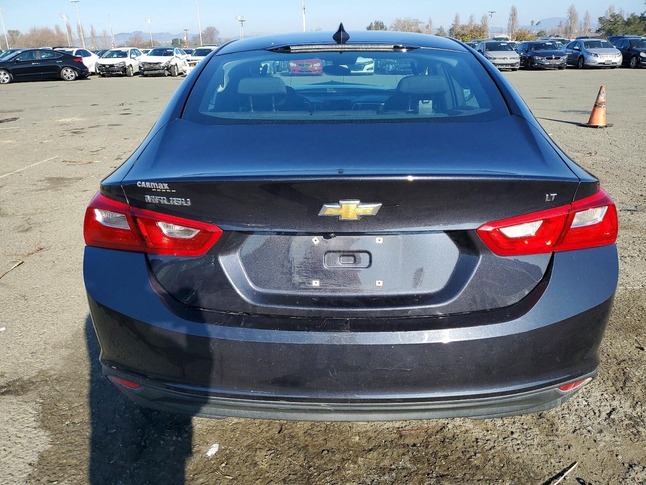 2023 CHEVROLET MALIBU LT photo 6