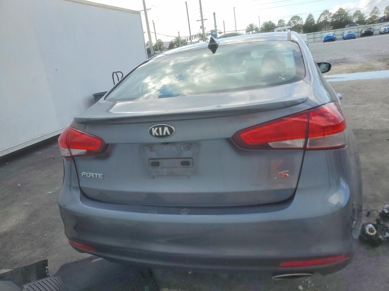 2018 KIA FORTE LX photo 6