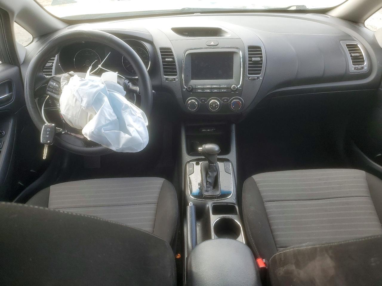 2018 KIA FORTE LX photo 8