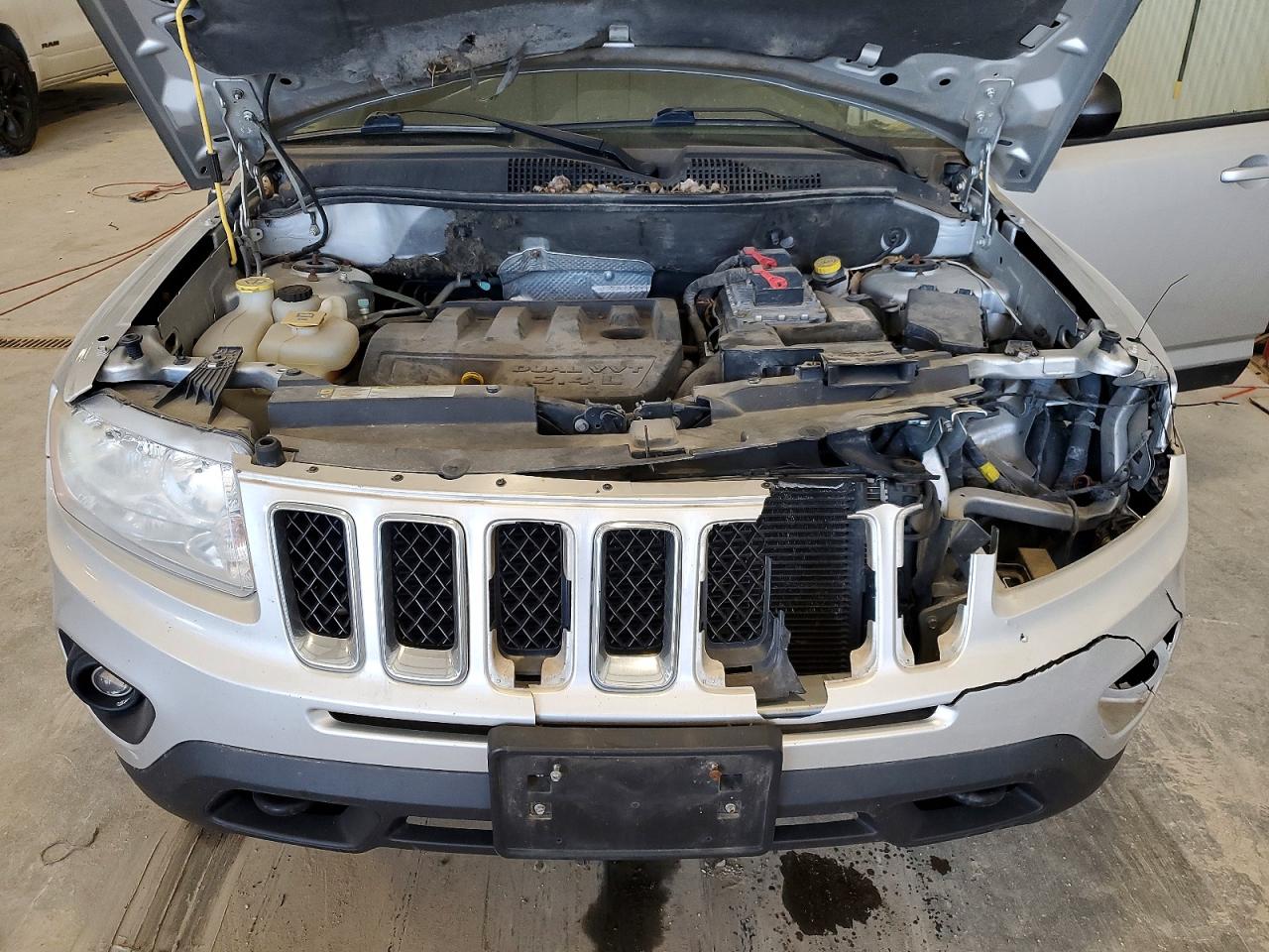 2012 JEEP COMPASS SPORT photo 12