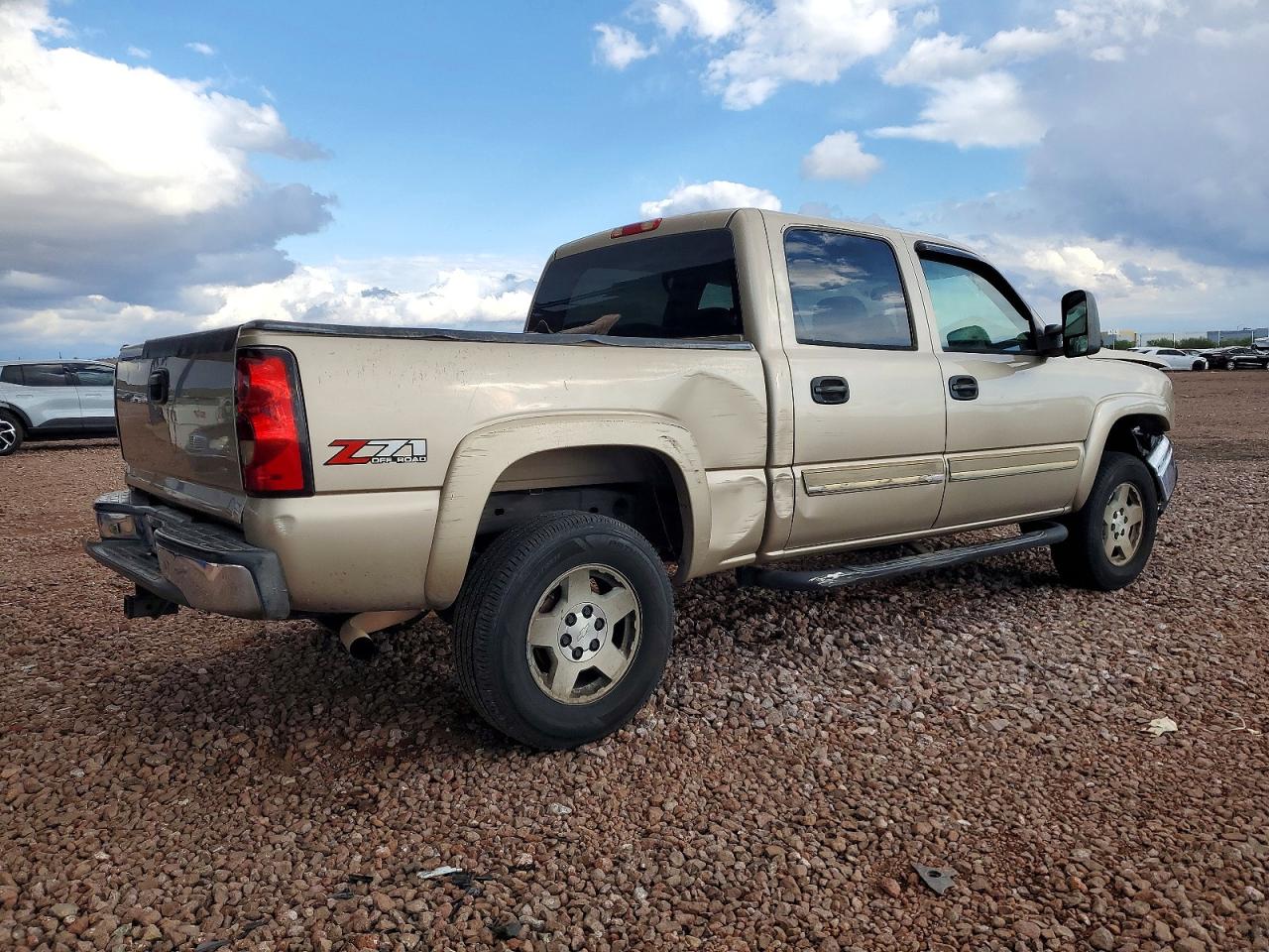 2006 CHEVROLET SILVERADO K1500 photo 3