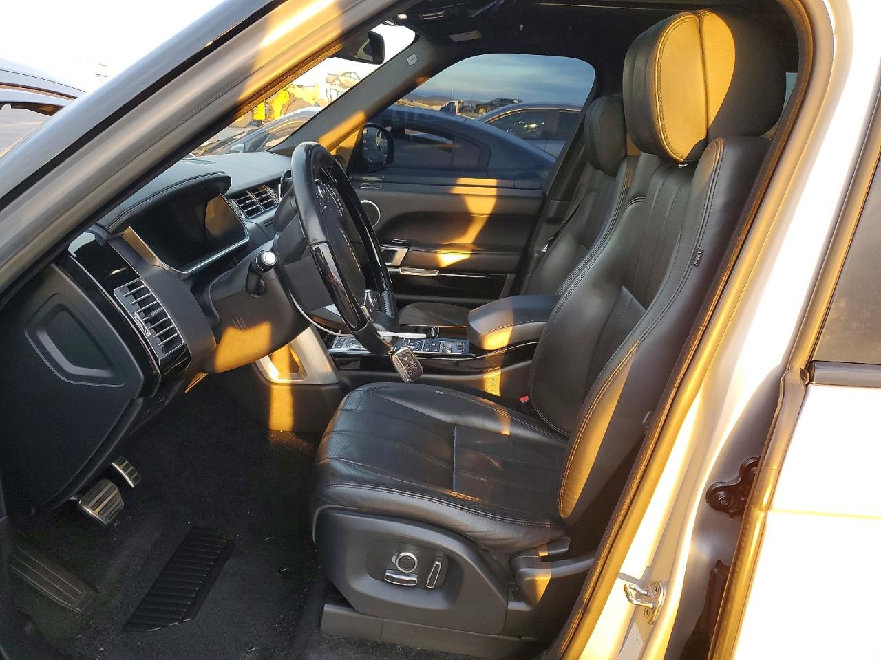 2016 LAND ROVER RANGE ROVER SUPERCHARGED photo 7