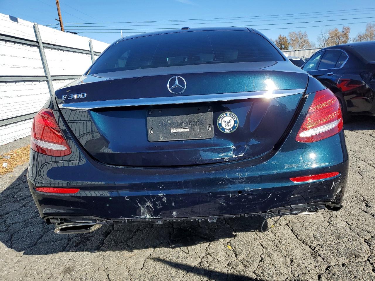 2017 MERCEDES-BENZ E 300 photo 6