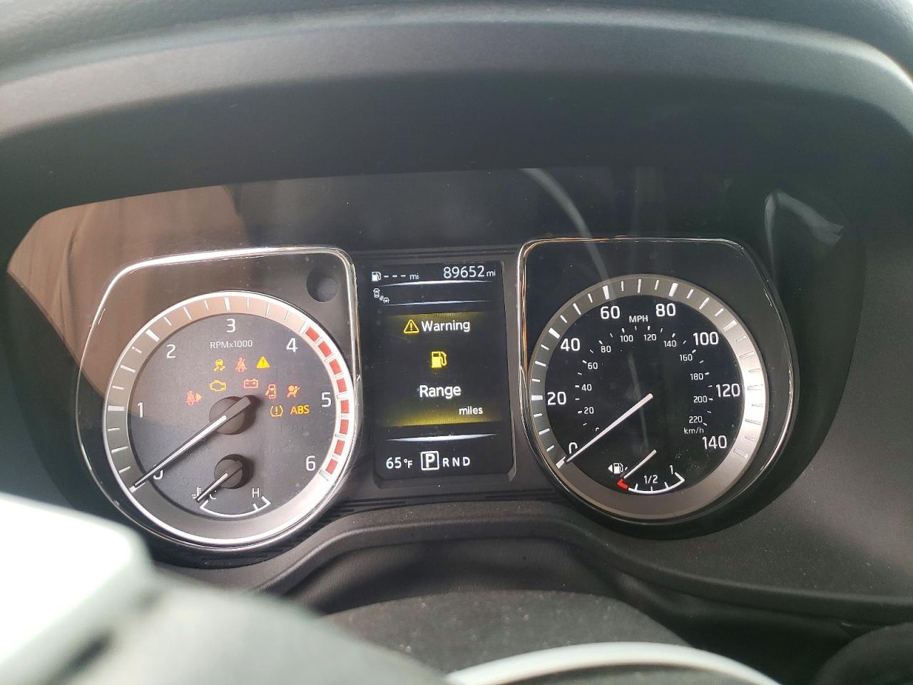 2018 NISSAN TITAN XD SL photo 9
