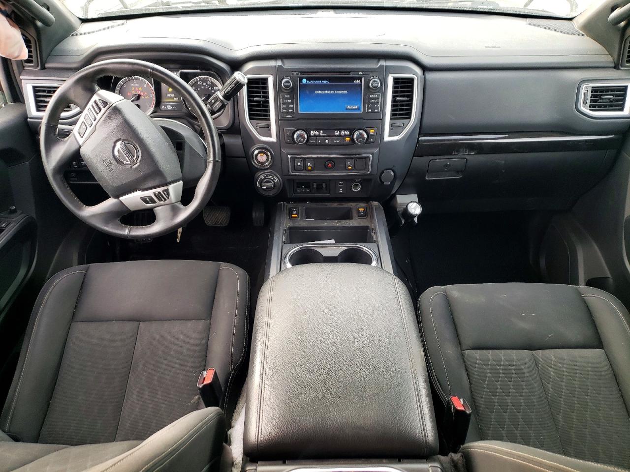 2018 NISSAN TITAN XD SL photo 8