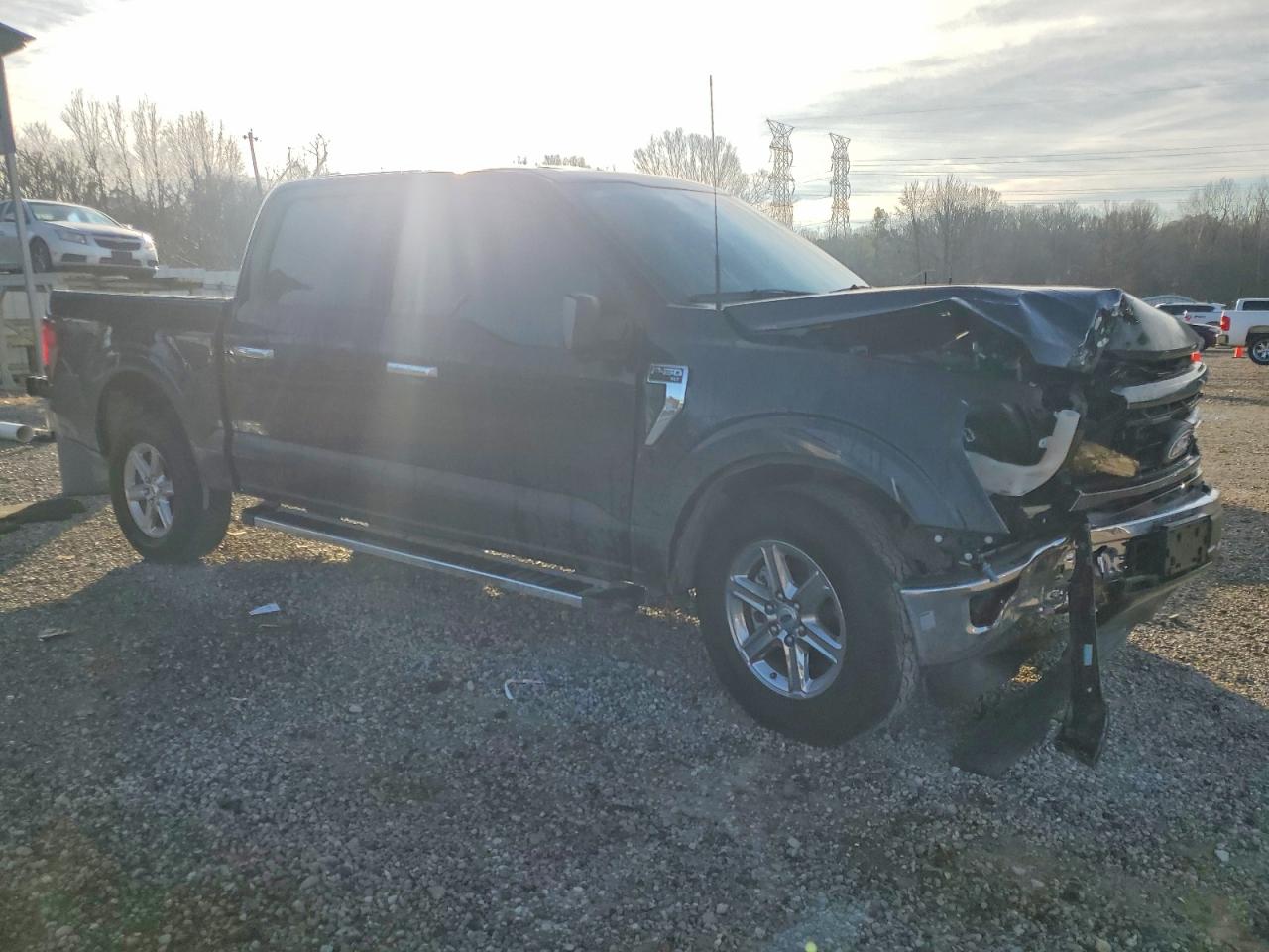 2024 FORD F150 XLT photo 4