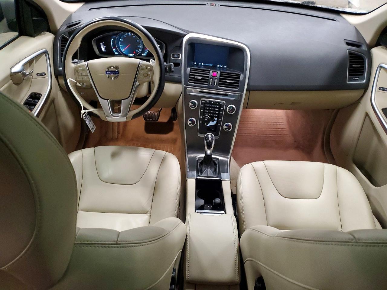 2015 VOLVO XC60 T6 PREMIER photo 8