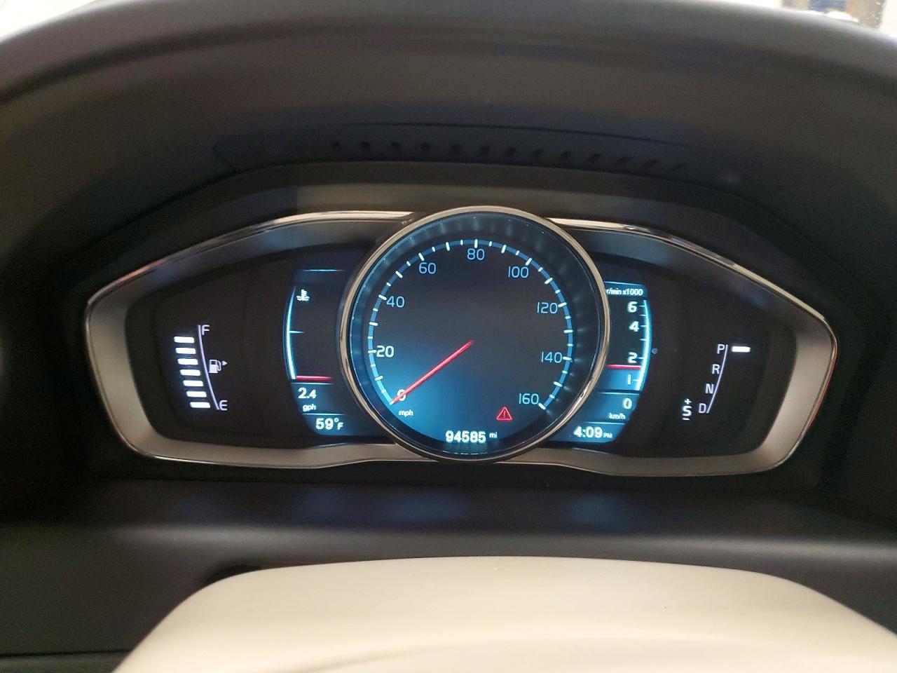 2015 VOLVO XC60 T6 PREMIER photo 9