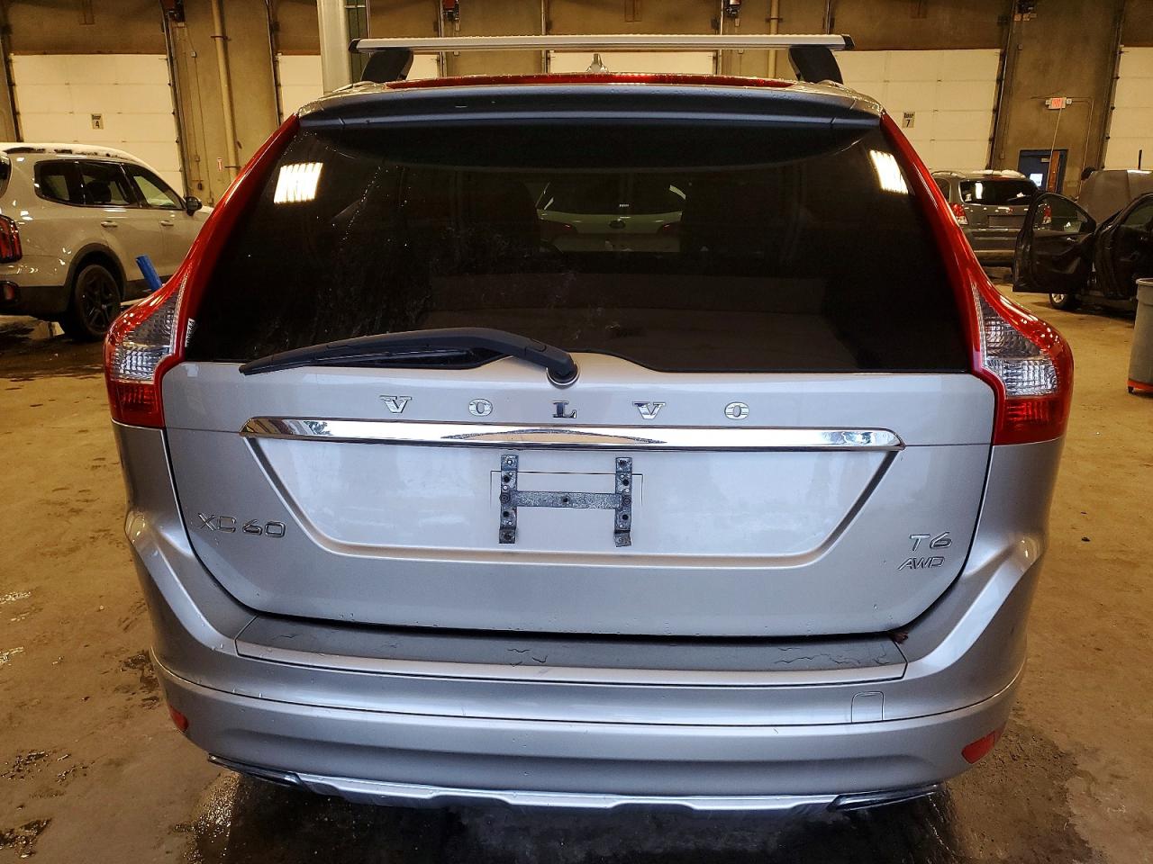 2015 VOLVO XC60 T6 PREMIER photo 6