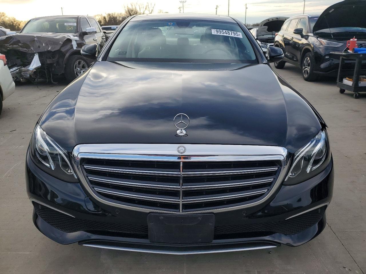 2017 MERCEDES-BENZ E 300 photo 5