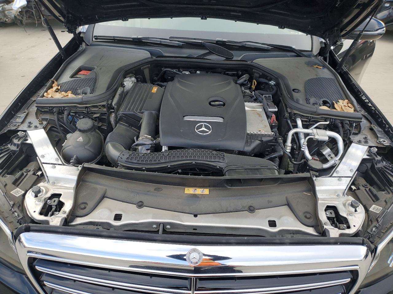 2017 MERCEDES-BENZ E 300 photo 11